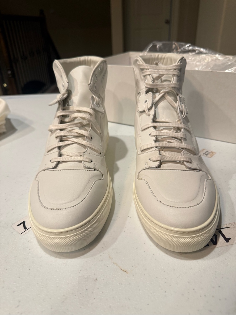Balenciaga Monochrome Pleated Sneaker in Blanc/White Size 43